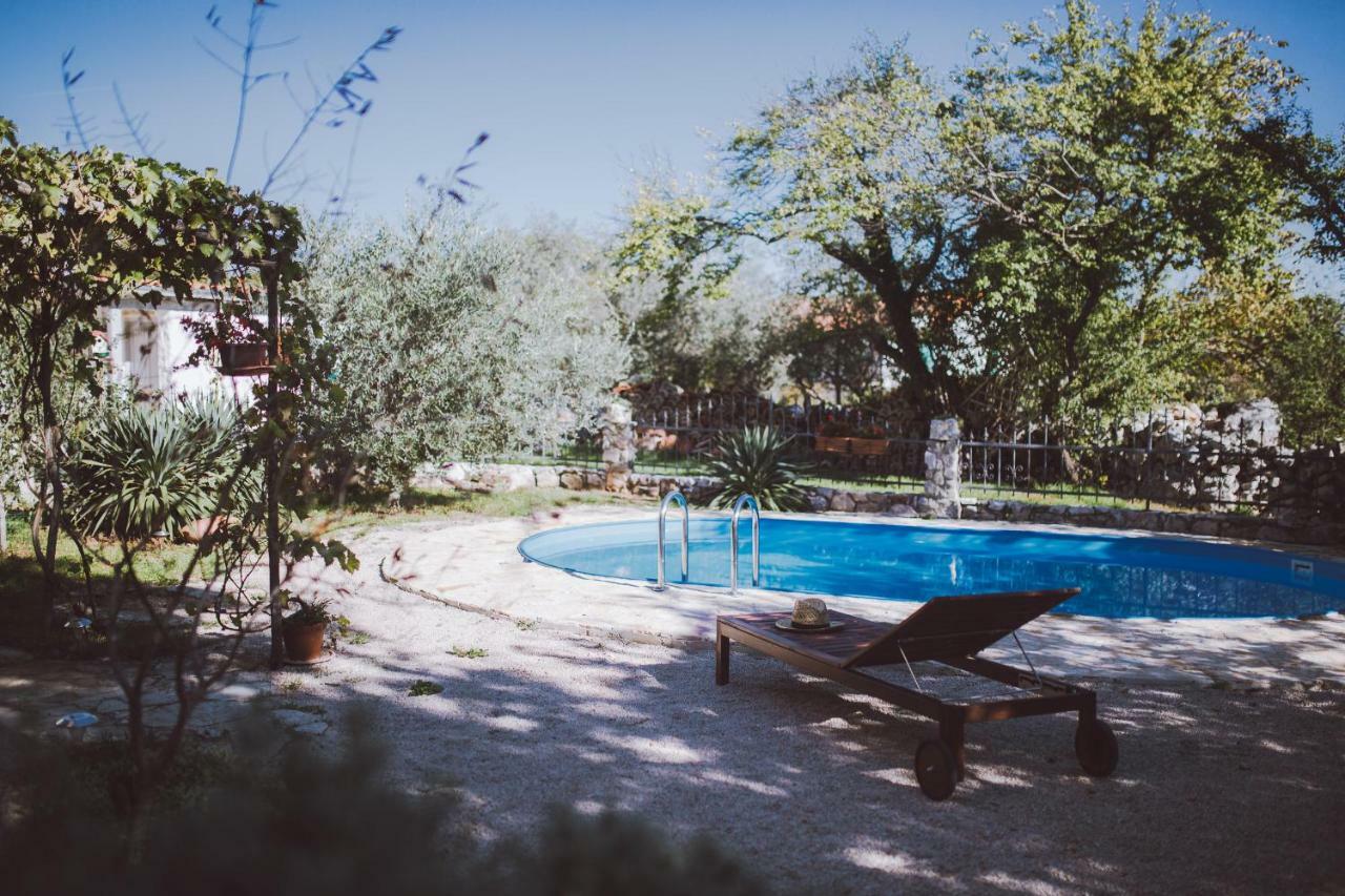 הוילה Gostinjac Cosy Getaway מראה חיצוני תמונה