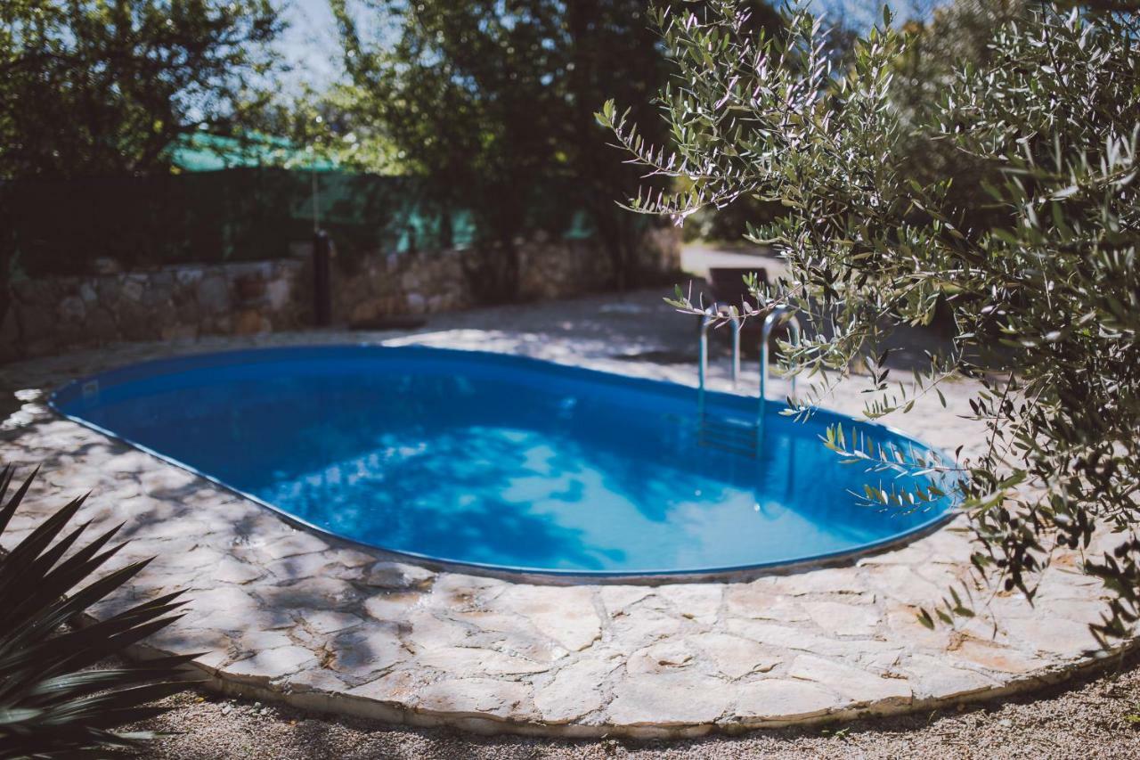הוילה Gostinjac Cosy Getaway מראה חיצוני תמונה